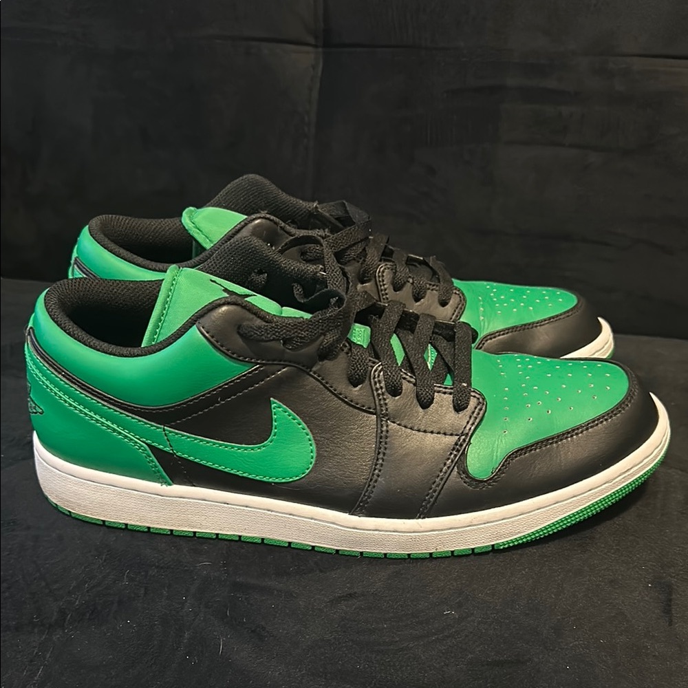 Air Jordan Low Top Men's Black and Green Sneakers